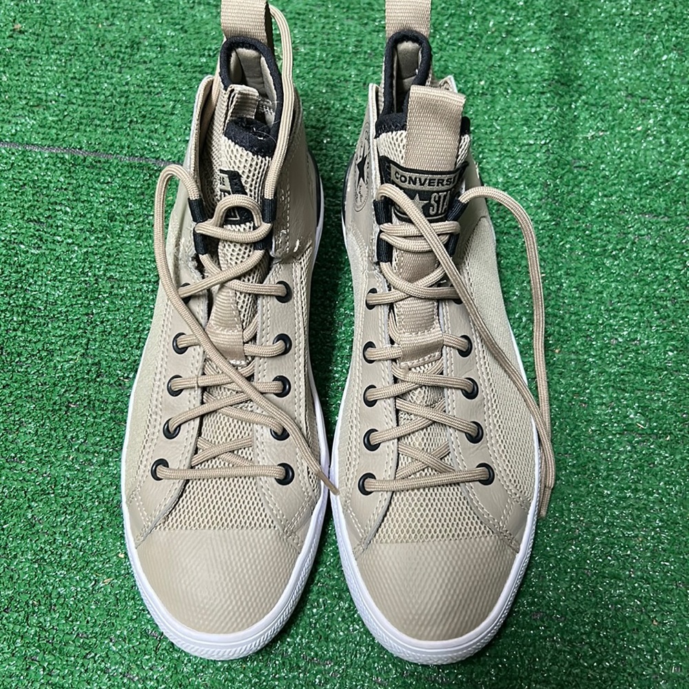 Converse All Star tan high top, like new size 7 men’s, 9’ woman’s